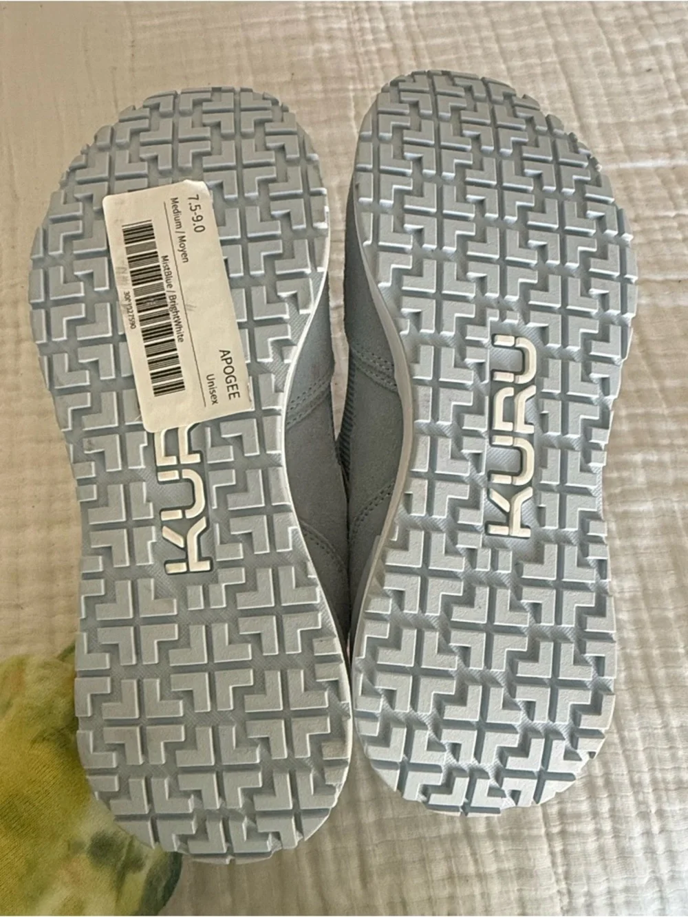NWT KURU APOGEE Sneakers Men’s Size 7.5/Women’s Size 9